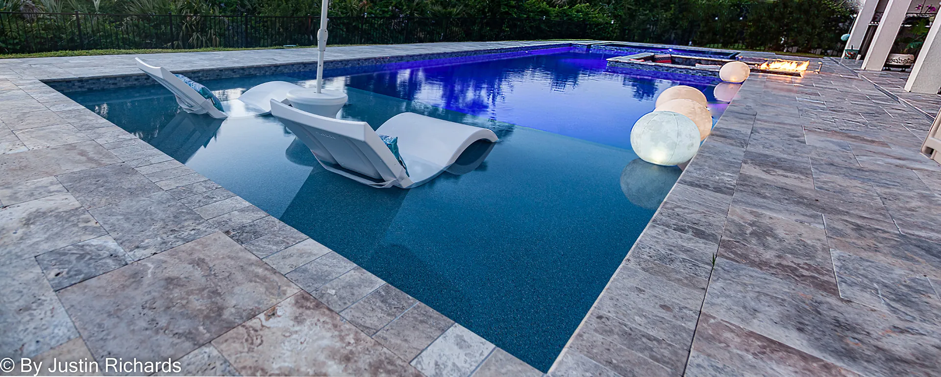LED pool lighting