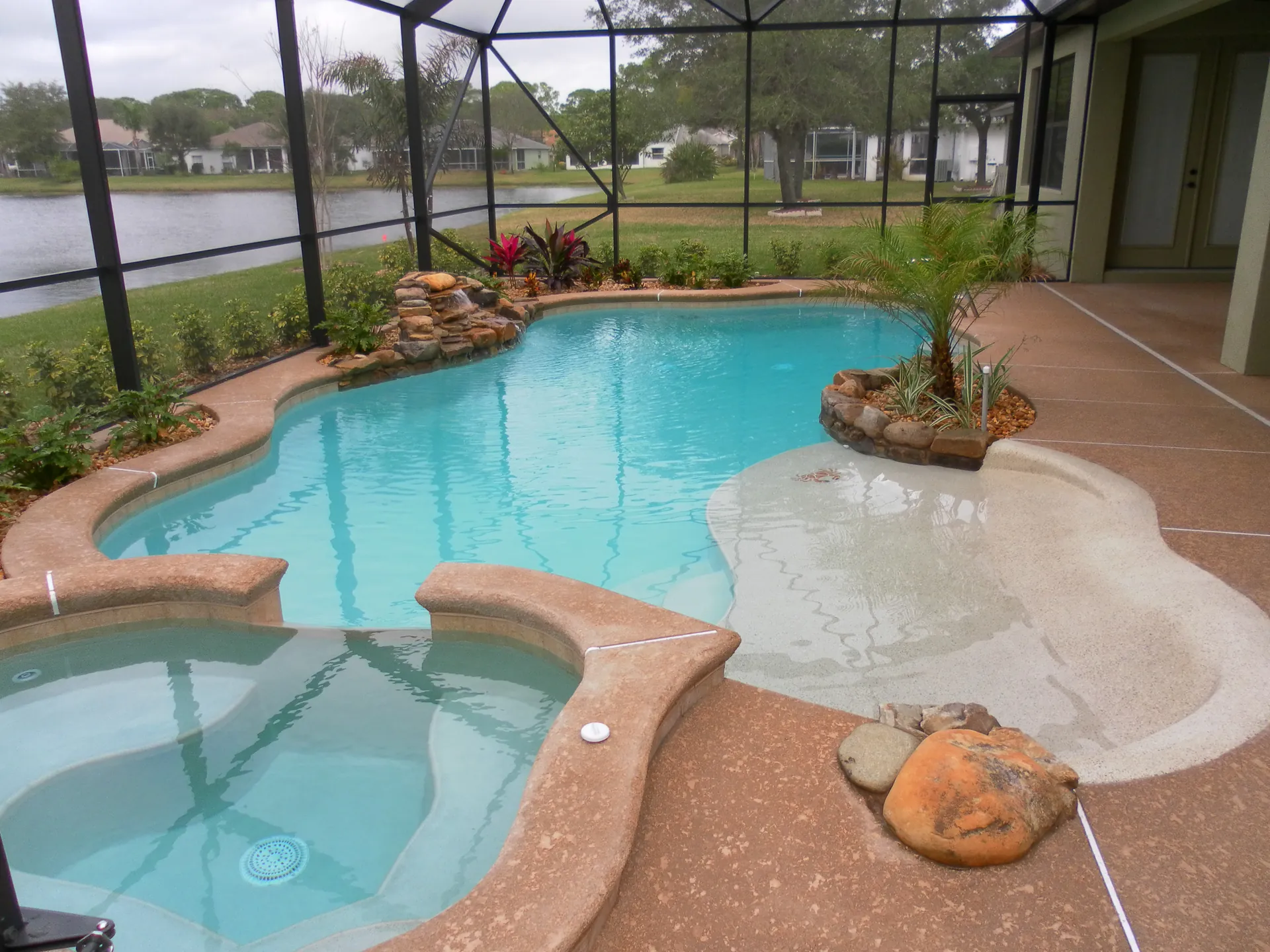 Raised spa