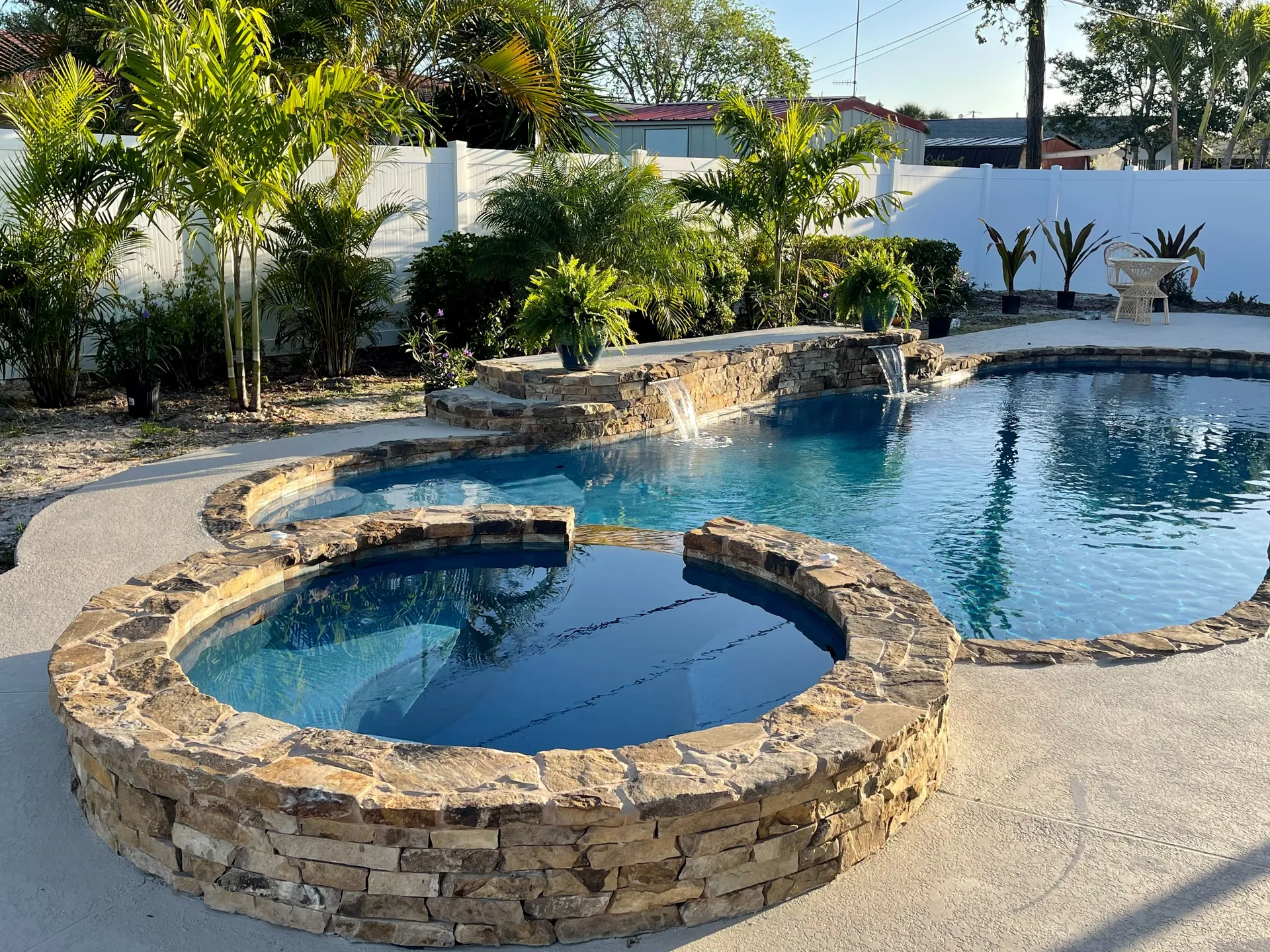 Stacked stone raised spa